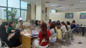 Giảng viên Bộ môn Marketing, Học viện Công nghệ Bưu chính Viễn thông, tham gia buổi đào tạo nội bộ chuẩn bị cho kiểm định quốc tế theo tiêu chuẩn QAA